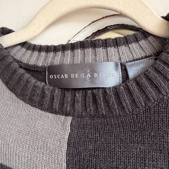 Oscar de la Renta Black and Gray Block Sweater - Picture 2 of 7